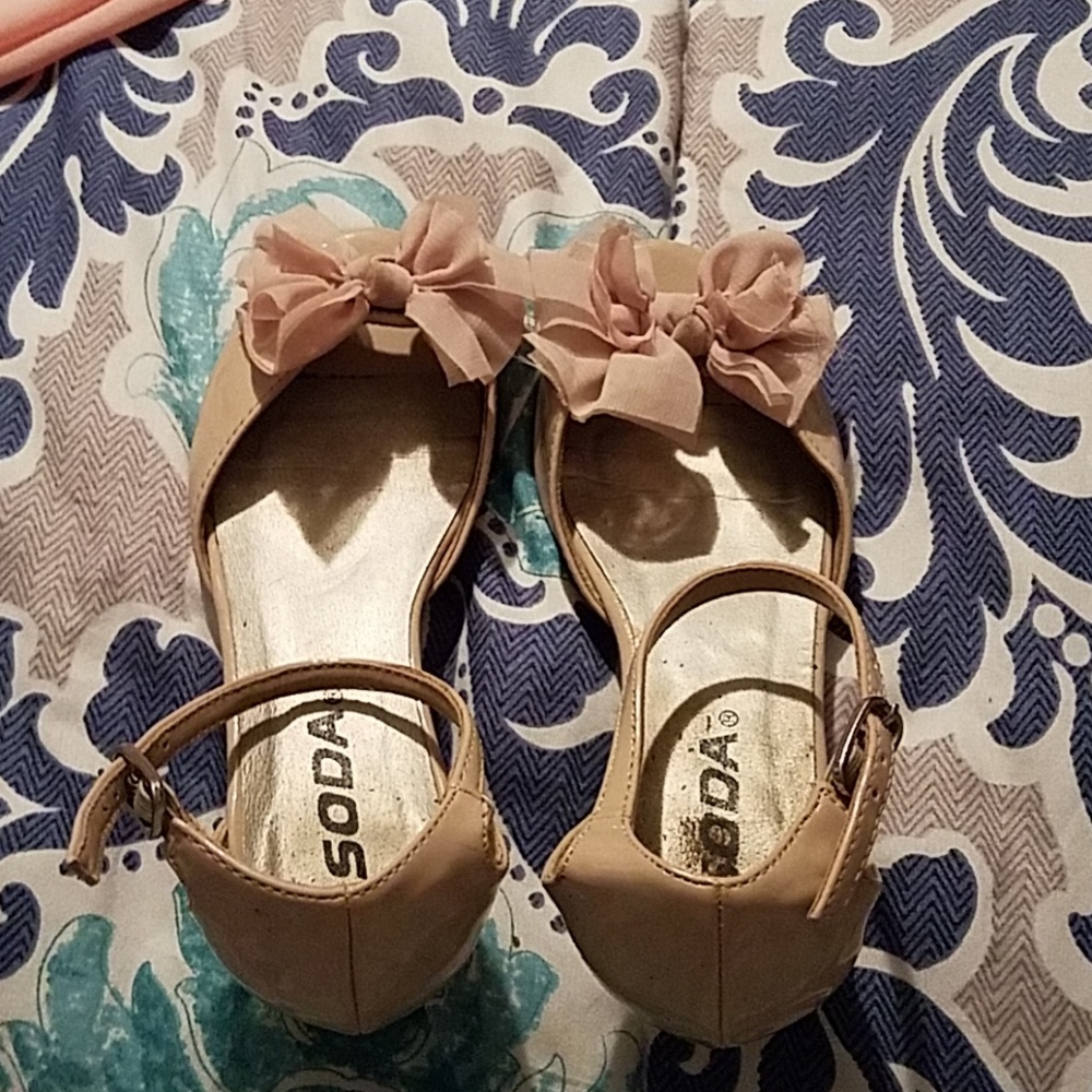 Girls dress shoes